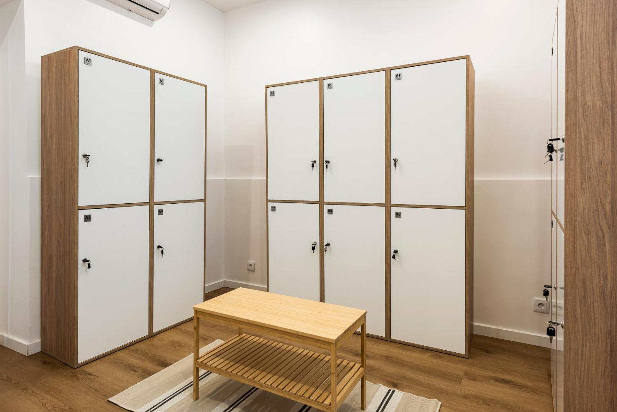Madalena Hostel E Suites Фару Экстерьер фото