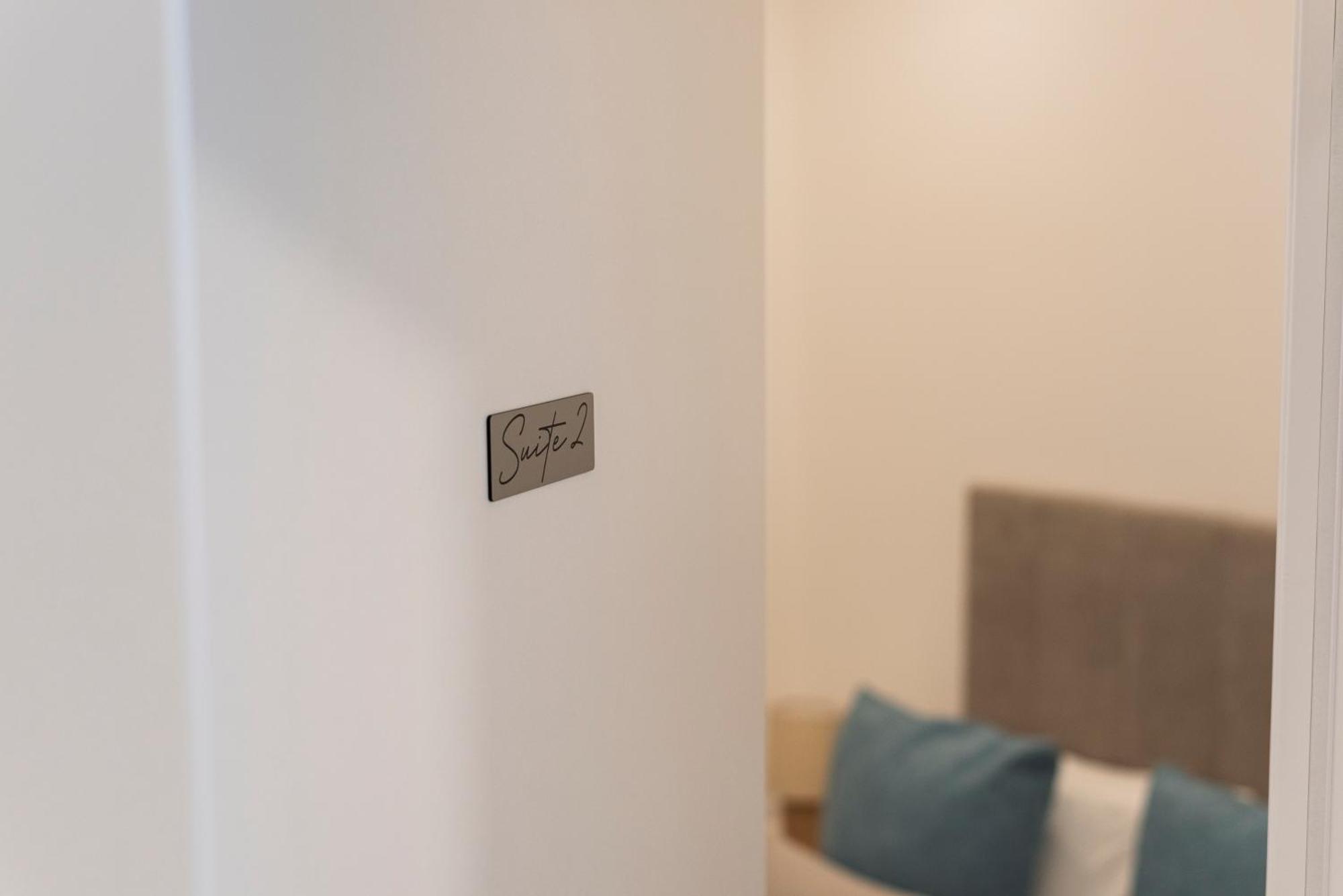 Madalena Hostel E Suites Фару Экстерьер фото