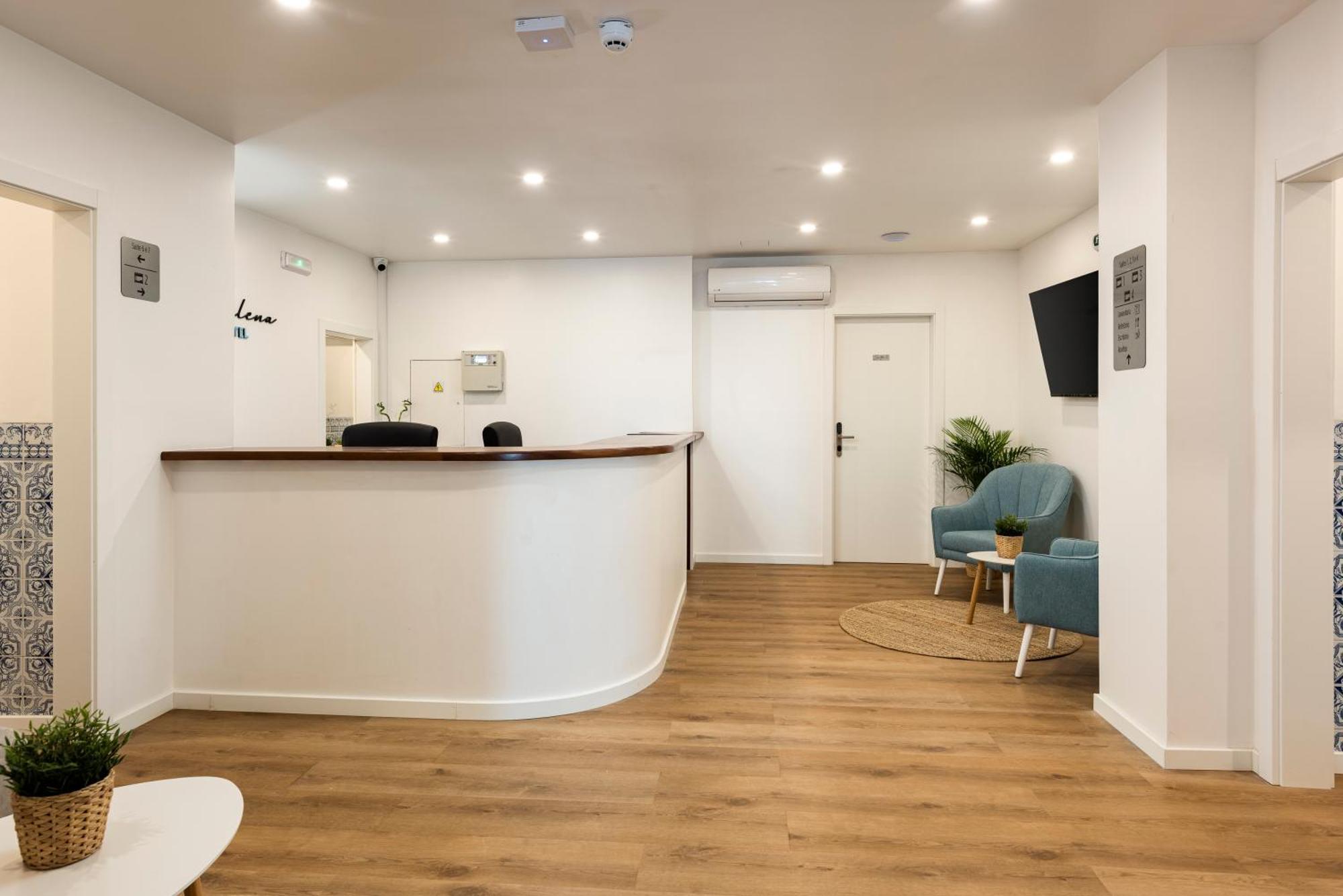 Madalena Hostel E Suites Фару Экстерьер фото