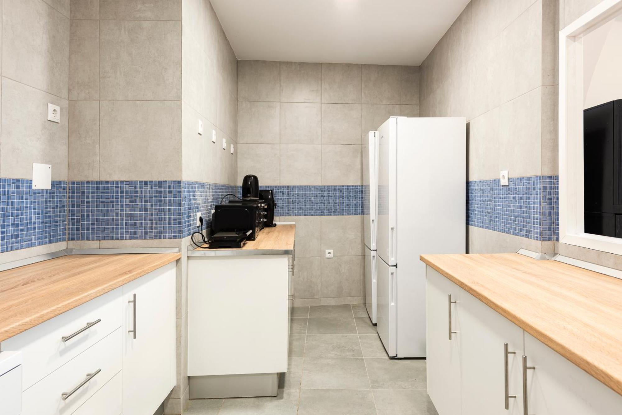 Madalena Hostel E Suites Фару Экстерьер фото