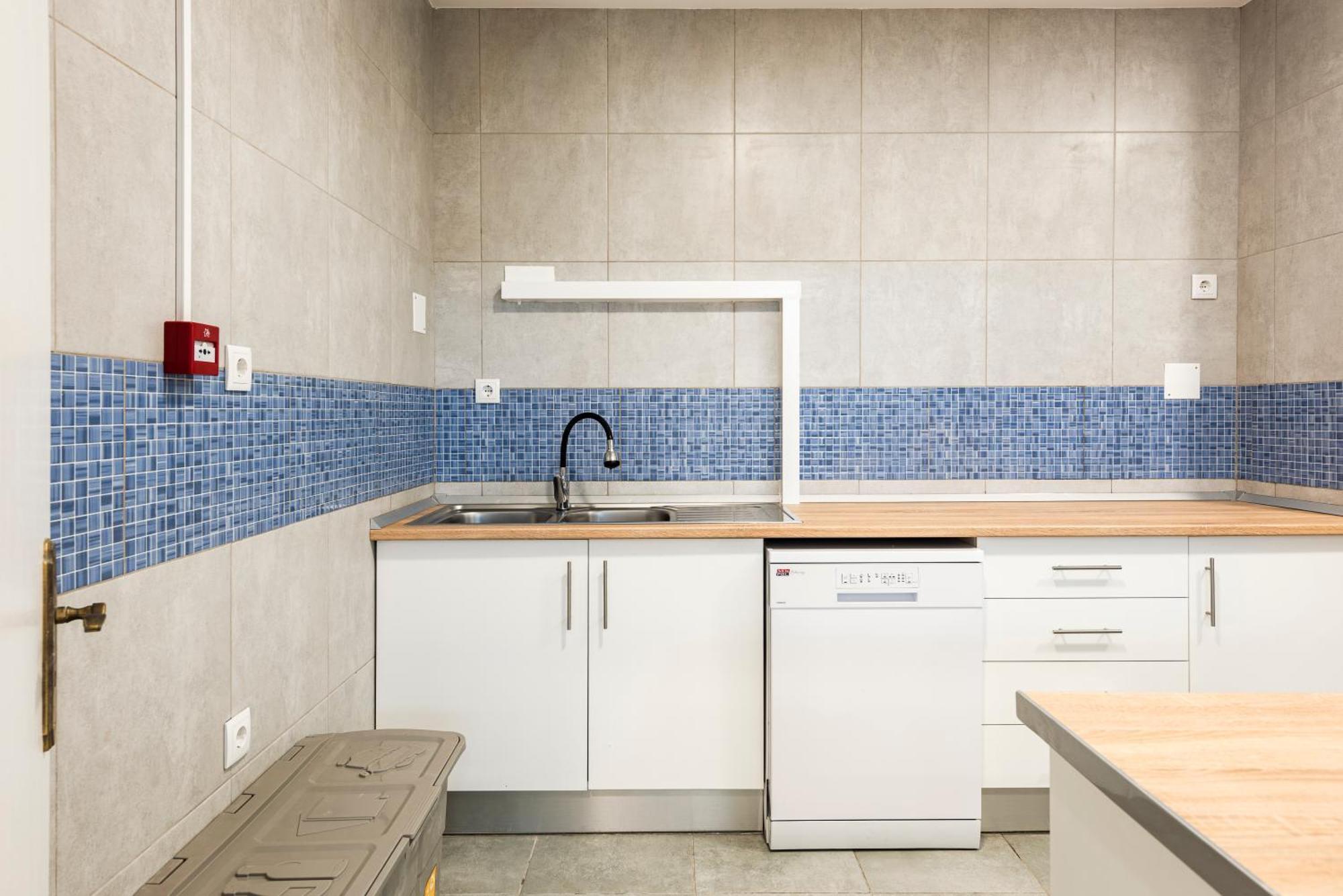 Madalena Hostel E Suites Фару Экстерьер фото